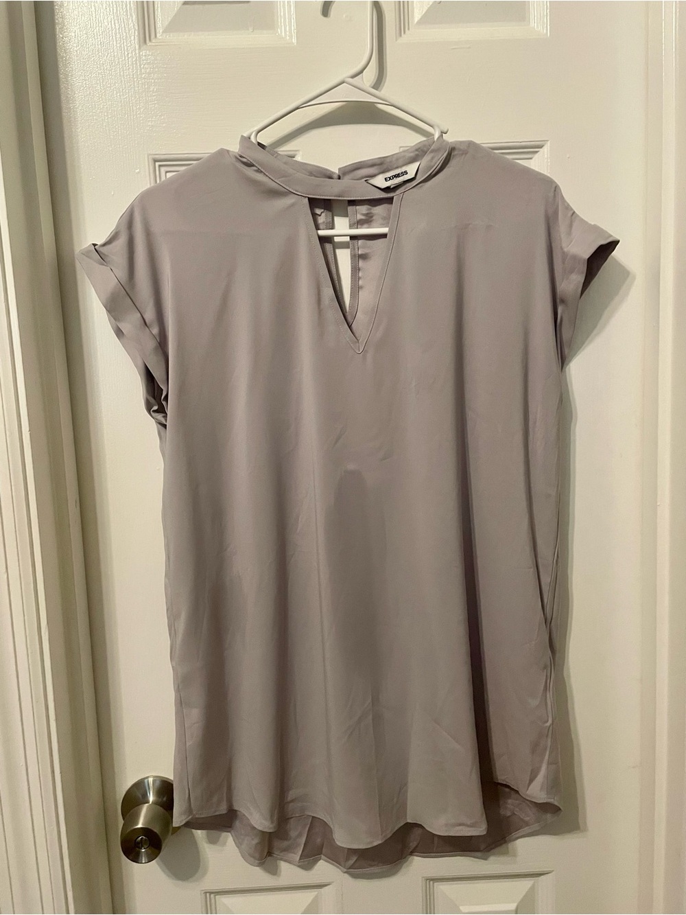 Express Women's Lavender Gray Keyhole Cap-Sleeve Blouse